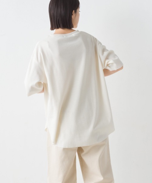 OMNES(オムネス)の「リブ裾ラウンドプルオーバー半袖(Tシャツ/カットソー・レディース・アイボリー/ブラック/ホワイト系その他/ラベンダー・FREE)」の7枚目の写真