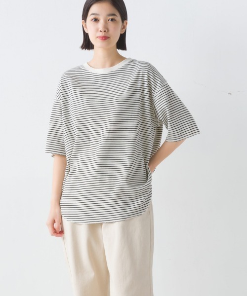 OMNES(オムネス)の「リブ裾ラウンドプルオーバー半袖(Tシャツ/カットソー・レディース・アイボリー/ブラック/ホワイト系その他/ラベンダー・FREE)」の10枚目の写真