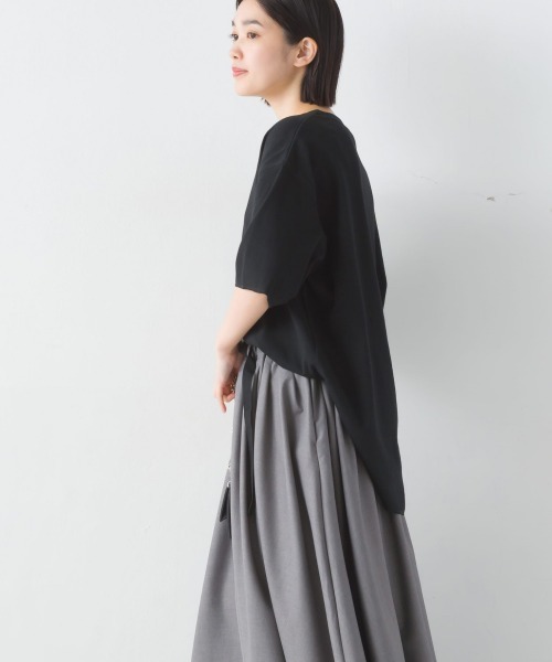 OMNES(オムネス)の「リブ裾ラウンドプルオーバー半袖(Tシャツ/カットソー・レディース・アイボリー/ブラック/ホワイト系その他/ラベンダー・FREE)」の16枚目の写真