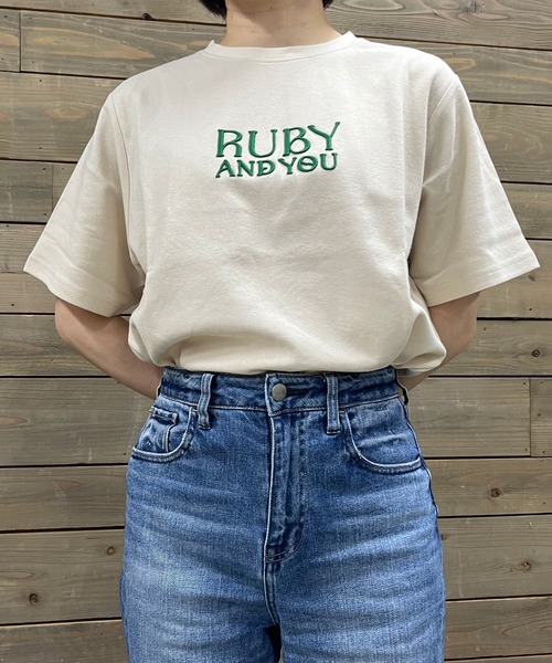 RUBY AND YOU（ルビーアンドユー）の「RUBYロゴエンブロイダリーTシャツ（Tシャツ/カットソー・レディース・ナチュラル/ブラック/アイボリー・FREE）」の12枚目の写真