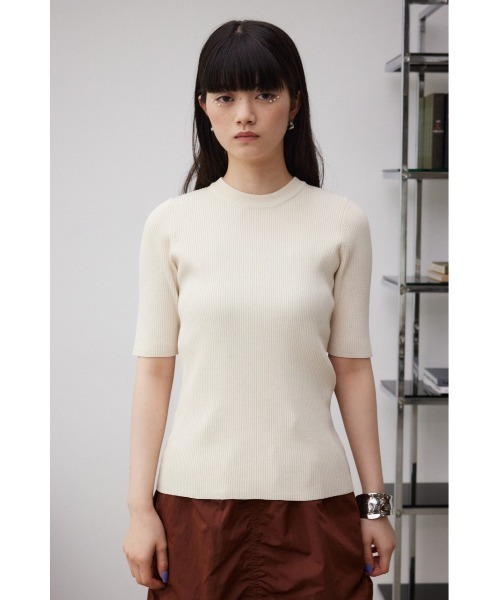 AZUL by moussy(アズールバイマウジー)の「ハーフスリーブクルーネックトップス(Tシャツ/カットソー・レディース・グリーン/ホワイト系その他/グレー/オフホワイト/ブラック・SMALL/MEDIUM)」の9枚目の写真