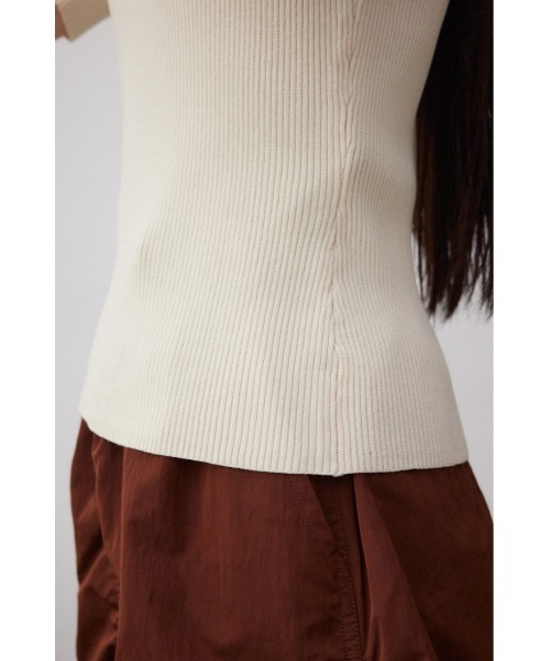 AZUL by moussy(アズールバイマウジー)の「ハーフスリーブクルーネックトップス(Tシャツ/カットソー・レディース・グリーン/ホワイト系その他/グレー/オフホワイト/ブラック・SMALL/MEDIUM)」の14枚目の写真