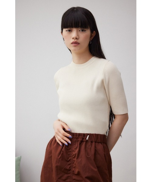 AZUL by moussy(アズールバイマウジー)の「ハーフスリーブクルーネックトップス(Tシャツ/カットソー・レディース・グリーン/ホワイト系その他/グレー/オフホワイト/ブラック・SMALL/MEDIUM)」の7枚目の写真