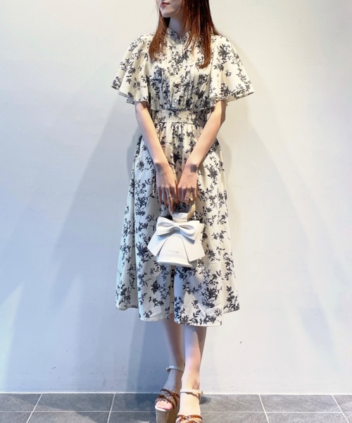 【美品】NOMAE ノーマエ フレアケープスリーブワンピース フラワー M フレアケープスリーブ花柄ワンピース（ワンピース）｜NOMAE
