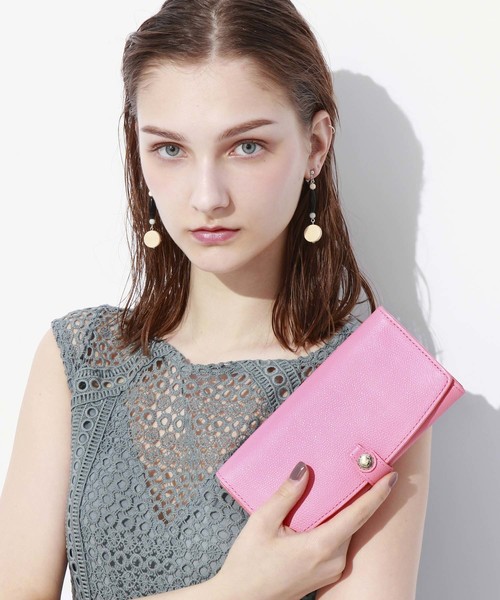 TOPKAPI（トプカピ）の「【TOPKAPI/トプカピ】COLORATO コロラート 角シボ型押し レディース 長財布（財布・レディース・ライトブラウン/グレイッシュブルー/レモンイエロー/ミント/ネイビー/ピンク/グレイッシュベージュ/ライトピンク/オレンジ/キャメル/ブルーグレー/ブラック/グレー/ブラウン/ライトカーキ・FREE）」の14枚目の写真