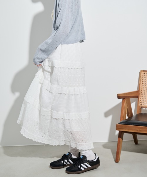 paravion（パラビオン）の「コットンライクレースティアードスカート（スカート・レディース・ホワイト・FREE）」の3枚目の写真