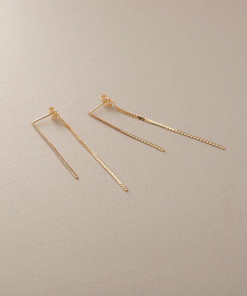 COCOSHNIK(ココシュニック)の「K18ベネチアンフラット前後 ピアス(ピアス(両耳用)・レディース・イエローゴールド・00)」の1枚目の写真