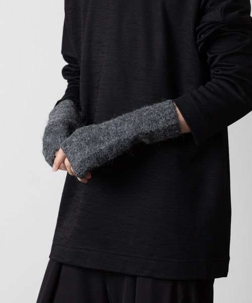 VEIN （ヴェイン）の「シャギーニット グローブ / SHAGGY KNIT GLOVE（手袋・メンズ・ブラック/オフホワイト/グレー/ピンク・ONE SIZE）」の19枚目の写真