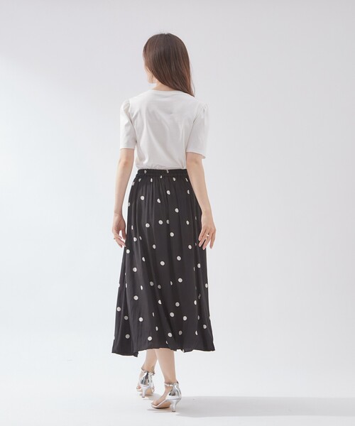 couture brooch（クチュールブローチ）の「◆【品よくレディな雰囲気に】ポルカドットフレアースカート（スカート・レディース・ホワイト系3/ブラック系・36/38/40/42）」の11枚目の写真