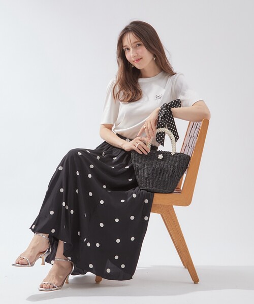 couture brooch（クチュールブローチ）の「◆【品よくレディな雰囲気に】ポルカドットフレアースカート（スカート・レディース・ホワイト系3/ブラック系・36/38/40/42）」の12枚目の写真