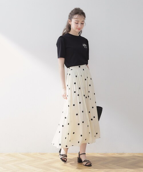 couture brooch（クチュールブローチ）の「◆【品よくレディな雰囲気に】ポルカドットフレアースカート（スカート・レディース・ホワイト系3/ブラック系・36/38/40/42）」の17枚目の写真