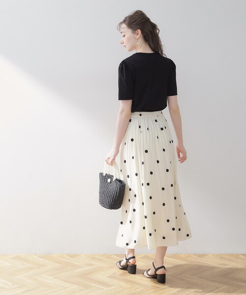 couture brooch（クチュールブローチ）の「◆【品よくレディな雰囲気に】ポルカドットフレアースカート（スカート・レディース・ホワイト系3/ブラック系・36/38/40/42）」の19枚目の写真