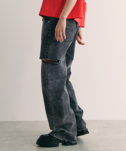 IROHANI（イロハニ）の「サイドカットワイドデニム（デニムパンツ・レディース・ブルー/ブラック/ライトブルー・FREE）」の4枚目の写真
