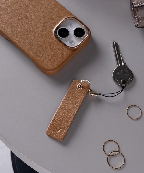salisty（サリスティ）の「salisty noble レザークリーナーストラップ（スマホグッズ・レディース・キャメル/クリーム/MD.Gray/ブラック・FREE）」の4枚目の写真