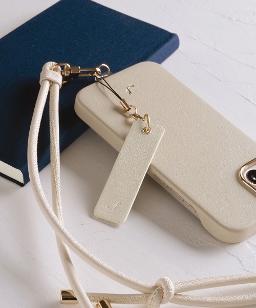 salisty（サリスティ）の「salisty noble レザークリーナーストラップ（スマホグッズ・レディース・キャメル/クリーム/MD.Gray/ブラック・FREE）」の9枚目の写真