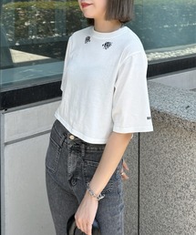 【jiasecond.】トライバルダブルローズクロップドTシャツ / トップス カットソー Tシャツ 半袖 プリント プリントT ショート バラ ローズ 薔薇 クロップド コンパクト ワンポイントブラック ホワイト ZOZOTOWN限定