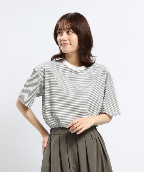 GLOBAL WORK Smile Seed Store(グローバルワーク スマイルシードストア)の「冷感裾ラウンドTシャツ/122032(Tシャツ/カットソー・レディース・グレー系その他/ブラック/ホワイト×ブラック/オフホワイト・X-LARGE/LARGE/MEDIUM/SMALL)」の4枚目の写真