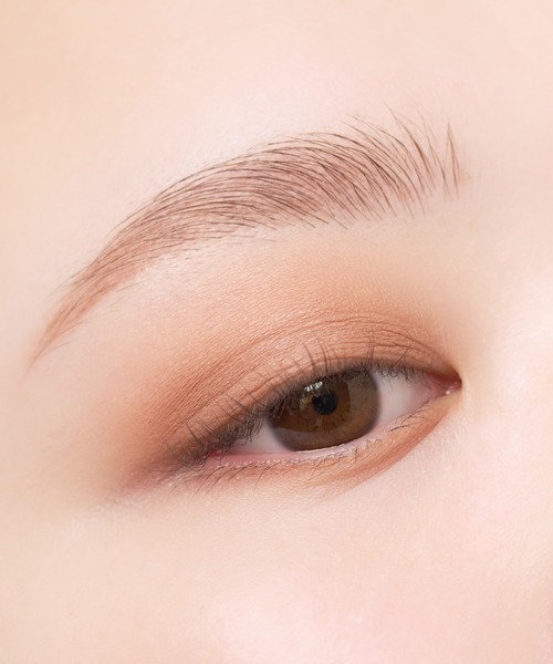 to/one（トーン）の「to/one / ペタル フロート アイズ（アイシャドウ・レディース・03 Muted Brown/05 Spicy Taupe/02 Graceful Marron/04 Chiffon Beige/01 Smoky Brick/06 Sparkling Petal/07 Dazzling Sugar/10 Cosmos Pink/09 Velvet Rose/11 Nostalgic Bloom/08 Modest Beige/13 Stellar Peach/14 Almond Biscotti/12 Barely Pink/15 Hazy Blossom/18 Soft Reverie/17 Glass Prism/16 Pink Mirage・FREE）」の22枚目の写真