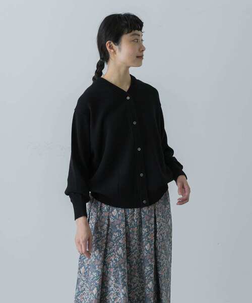 かぐれ（カグレ）の「ドライコットンVネックカーディガン