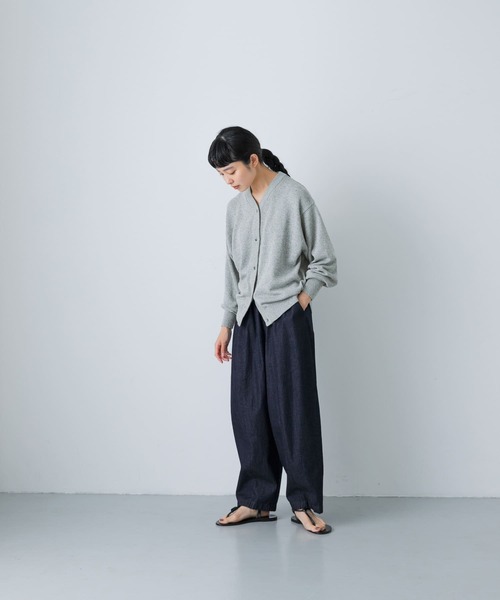 かぐれ(カグレ)の「ドライコットンVネックカーディガン(カーディガン/ボレロ・レディース・ライトグレー/ブラック/グレー・FREE)」の10枚目の写真