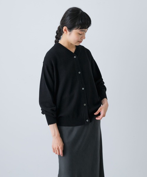 かぐれ(カグレ)の「ドライコットンVネックカーディガン(カーディガン/ボレロ・レディース・ライトグレー/ブラック/グレー・FREE)」の17枚目の写真