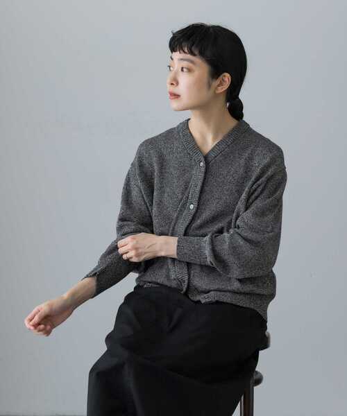 かぐれ（カグレ）の「ドライコットンVネックカーディガン