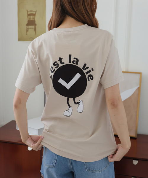 Girly Doll(ガーリードール)の「オリジナルデザインプリントTシャツ(Tシャツ/カットソー・レディース・ピンク/ベージュ/ダークグレー・F)」の2枚目の写真