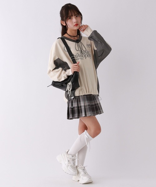 repipi armario(レピピ アルマリオ)の「GAMINGスウェット(スウェット・キッズ・ピンク/アイボリー/ブラック/ブルー・SMALL/MEDIUM/LARGE)」の11枚目の写真