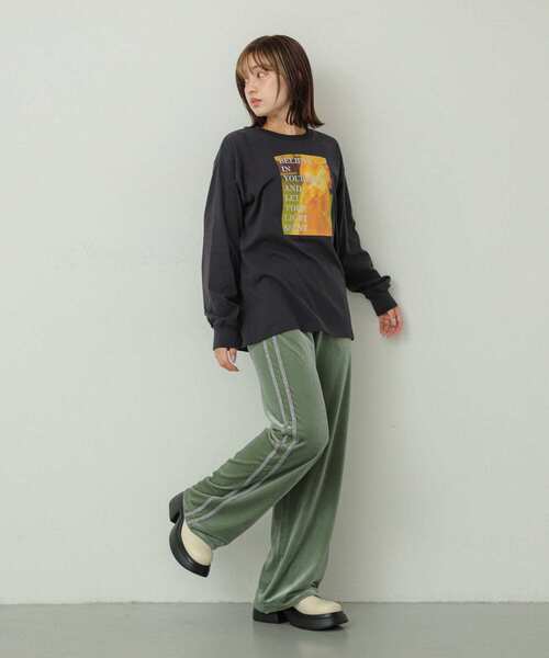 SENSE OF PLACE by URBAN RESEARCH(センスオブプレイスバイアーバンリサーチ)の「グラフィックロングTシャツ(Tシャツ/カットソー・レディース・その他1/その他2/その他3/その他5/その他6/その他4・ONE)」の18枚目の写真