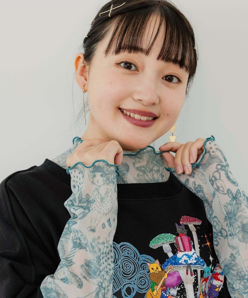 ScoLar（スカラー）の「143625：花・宇宙クラゲ・アニマル 3柄展開 ラメニットソーインナーTシャツ（Tシャツ/カットソー・レディース・グリーン/ブラック/オフホワイト・M）」の3枚目の写真