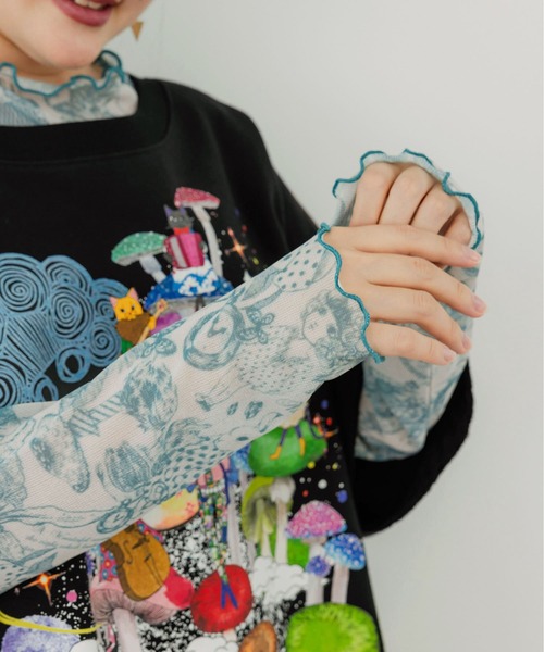 ScoLar（スカラー）の「143625：花・宇宙クラゲ・アニマル 3柄展開 ラメニットソーインナーTシャツ（Tシャツ/カットソー・レディース・グリーン/ブラック/オフホワイト・M）」の10枚目の写真