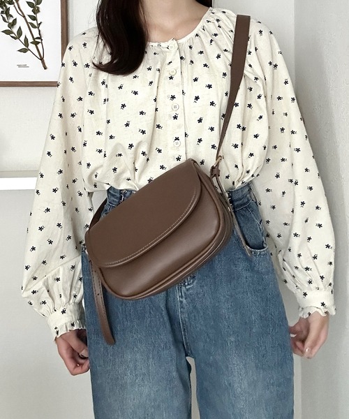 Cham.（チャム）の「花柄ノーカラーブラウス（シャツ/ブラウス・レディース・レッド/ブラウン/ネイビー・F）」の19枚目の写真