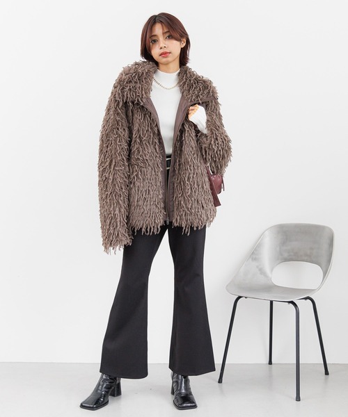 PAGEBOY（ページボーイ）の「ストレッチフレアパンツ（その他パンツ・レディース・ブラック/オフホワイト/モカ・SMALL/MEDIUM）」の6枚目の写真
