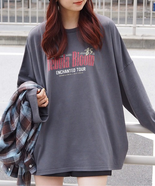 tiptop（ティップトップ）の「ヴィンテージプリントBIGロンT（Tシャツ/カットソー・レディース・アイボリー/ブラック/ブラック系その他2/ブラック系その他/ホワイト系その他/ブラック系その他4/ホワイト系その他2/ブラック系その他3・FREE）」の1枚目の写真