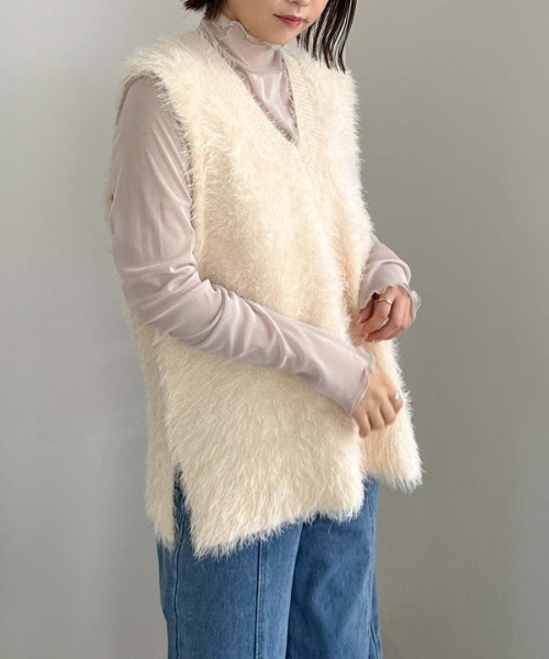 archives（アルシーヴ）の「ダブルフェイスフェザーニットベスト（ベスト・レディース・グレー/チャコールグレー/アイボリー・MEDIUM）」の9枚目の写真