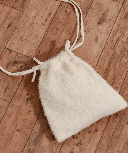 SMELLY（スメリー）の「フリンジリボンキンチャクバッグ（ショルダーバッグ・レディース・アイボリー/ブラック・-）」の3枚目の写真