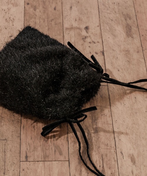 SMELLY（スメリー）の「フリンジリボンキンチャクバッグ（ショルダーバッグ・レディース・アイボリー/ブラック・-）」の9枚目の写真