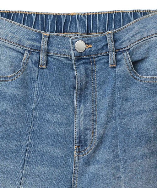 Green　Parks（グリーンパークス）の「GUMストレッチデニム　センター切替テーパードパンツ（デニムパンツ・レディース・インディゴブルー・M/L）」の13枚目の写真