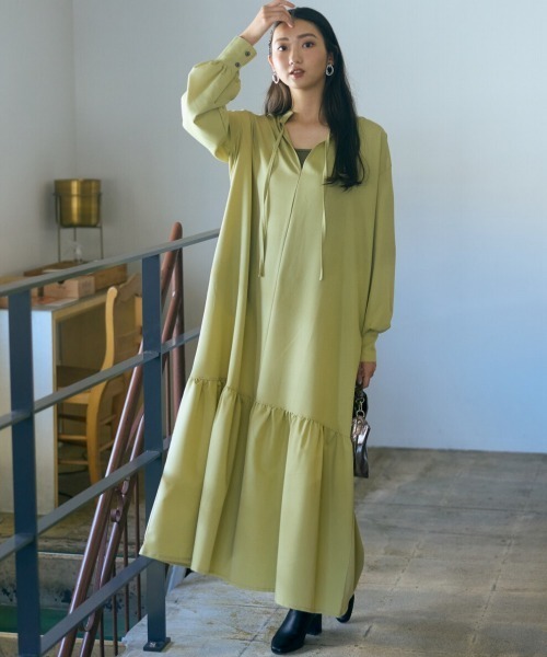 slattgir(スラットジール)の「高身長 ティアードマキシワンピース(トールサイズ)Essenave(ワンピース・レディース・ブラック/イエロー系・M/L/LL/3L)」の8枚目の写真