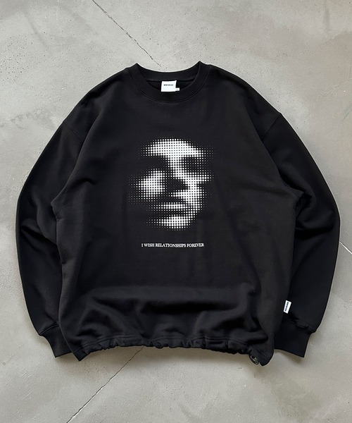 WISH FOR EVER(ウィッシュフォーエバー)の「DRAWCODE GRAPHIC FACE SWEAT/ドローコードグラフィックフェイススウェット(スウェット・メンズ・ブラック/ライトグレー/ネイビー・SMALL/MEDIUM/LARGE)」の2枚目の写真