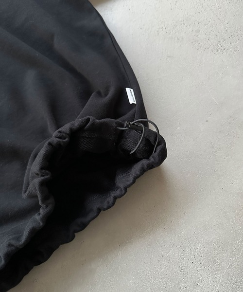 WISH FOR EVER(ウィッシュフォーエバー)の「DRAWCODE GRAPHIC FACE SWEAT/ドローコードグラフィックフェイススウェット(スウェット・メンズ・ブラック/ライトグレー/ネイビー・SMALL/MEDIUM/LARGE)」の10枚目の写真