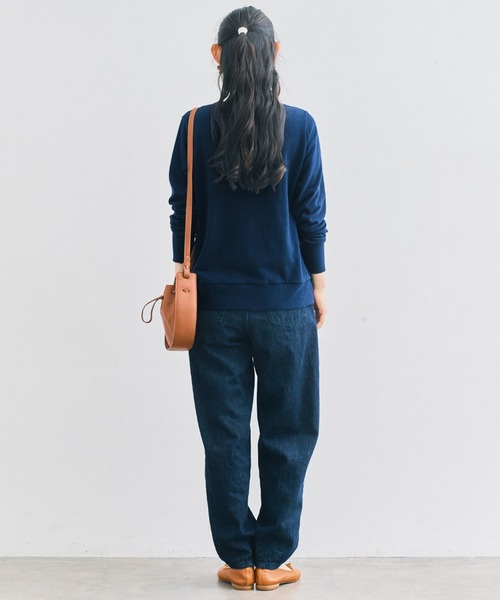 and myera（アンド マイラ）の「ａｎｄ　ｍｙｅｒａ　素敵なトレーナー（スウェット・レディース・ブラウン/ネイビー/ブラック・L/M/S）」の10枚目の写真