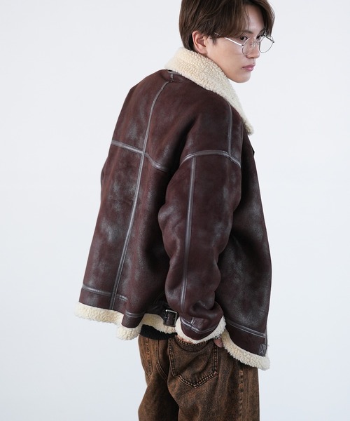 SIDEWAY STANCE(サイドウェイスタンス)の「【SIDEWAY STANCE】フェイクムートン B-3 ジャケット(ムートンコート・メンズ・キナリ/ブラック系/ブラウン/ブラック・MEDIUM/LARGE/X-LARGE/SMALL)」の13枚目の写真