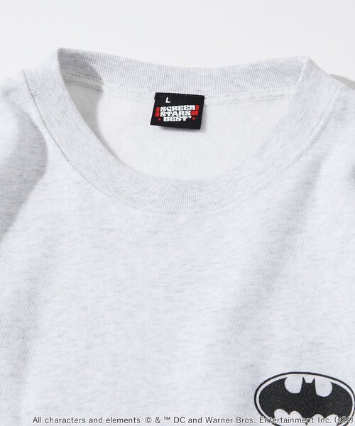 FREAK'S STORE（フリークスストア）の「SCREENSTARS/スクリーンスターズ バットマン BATMOBIILE SWEAT/プリント クルーネック スウェット（スウェット・メンズ・ライトグレー/チャコールグレー・LARGE/MEDIUM）」の5枚目の写真
