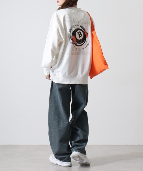 A.T,C in the attic homme(エーティーシーインジアティックオム)の「A.T,C in the attic homme ビリヤードヘッドホンイラスト トレーナー(スウェット・メンズ・ブラック/ホワイト・L/M)」の5枚目の写真