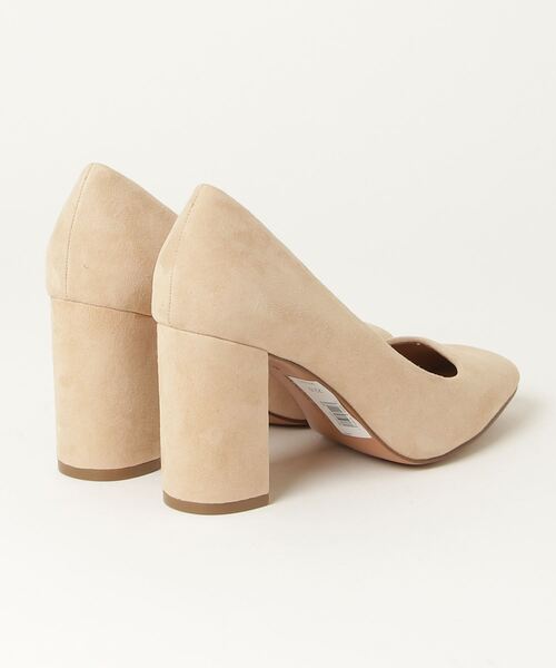 Banana Republic(バナナリパブリック)の「ブロックヒール パンプス(パンプス・レディース・ベージュ・6.5/7/8/6)」の3枚目の写真