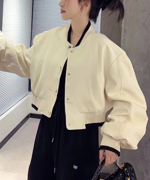Per sist ence(パーシエンス)の「バイカラーショート丈スタジャン(ブルゾン・レディース・ベージュ/ピンク/ブラック・LARGE/X-LARGE/MEDIUM)」の17枚目の写真