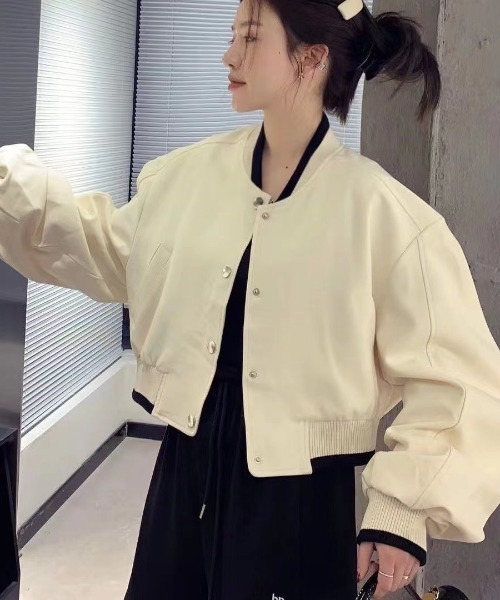 Per sist ence(パーシエンス)の「バイカラーショート丈スタジャン(ブルゾン・レディース・ベージュ/ピンク/ブラック・LARGE/X-LARGE/MEDIUM)」の15枚目の写真
