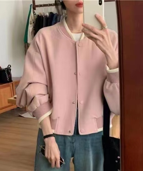 Per sist ence(パーシエンス)の「バイカラーショート丈スタジャン(ブルゾン・レディース・ベージュ/ピンク/ブラック・LARGE/X-LARGE/MEDIUM)」の7枚目の写真