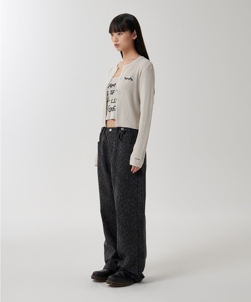 MAHAGRID(マハグリッド)の「『mahagrid/マハグリッド』 HAND STITCH CROP CARDIGAN/ハンドステッチクロップカーディガン(カーディガン/ボレロ・レディース・グレー/ブラック・FREE)」の5枚目の写真